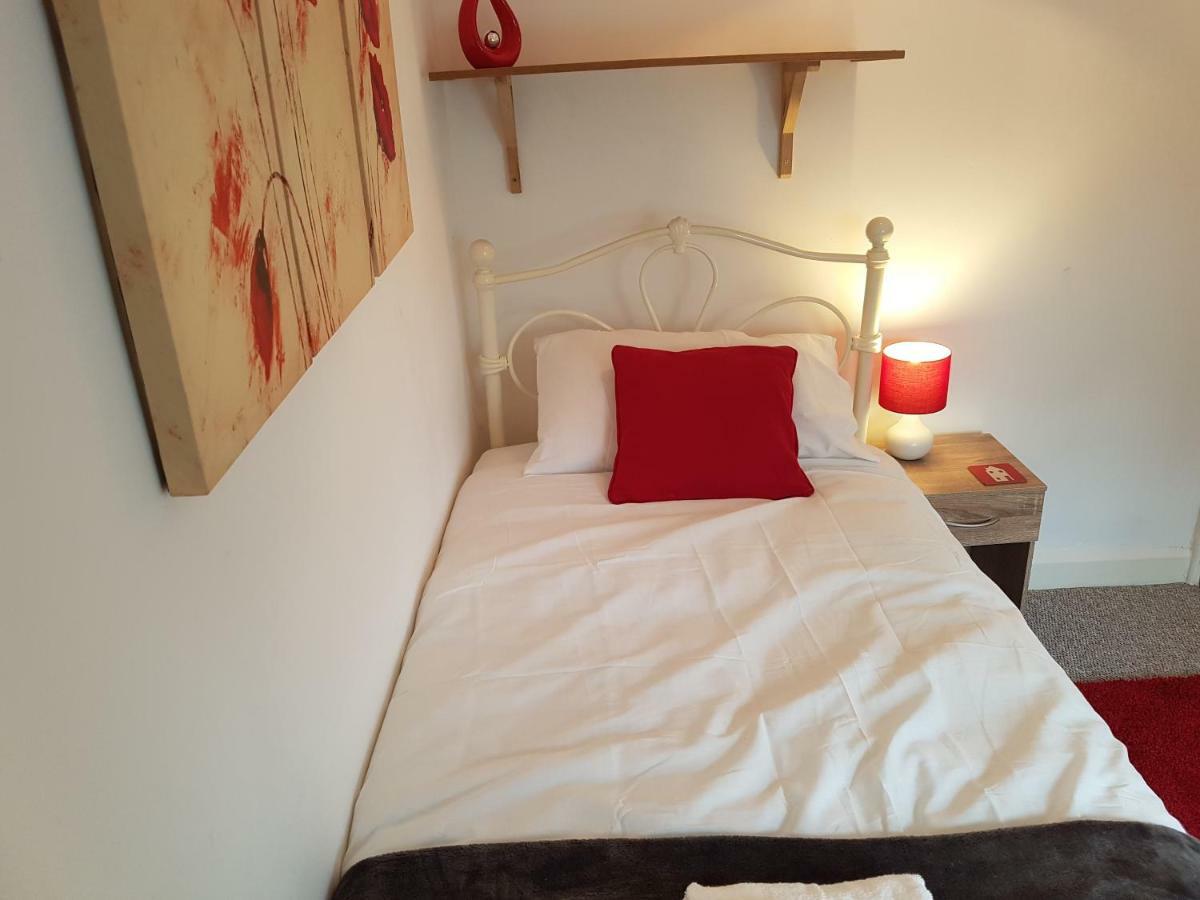 Central Cheltenham House - Sleeps 4/Pet Friendly Dış mekan fotoğraf
